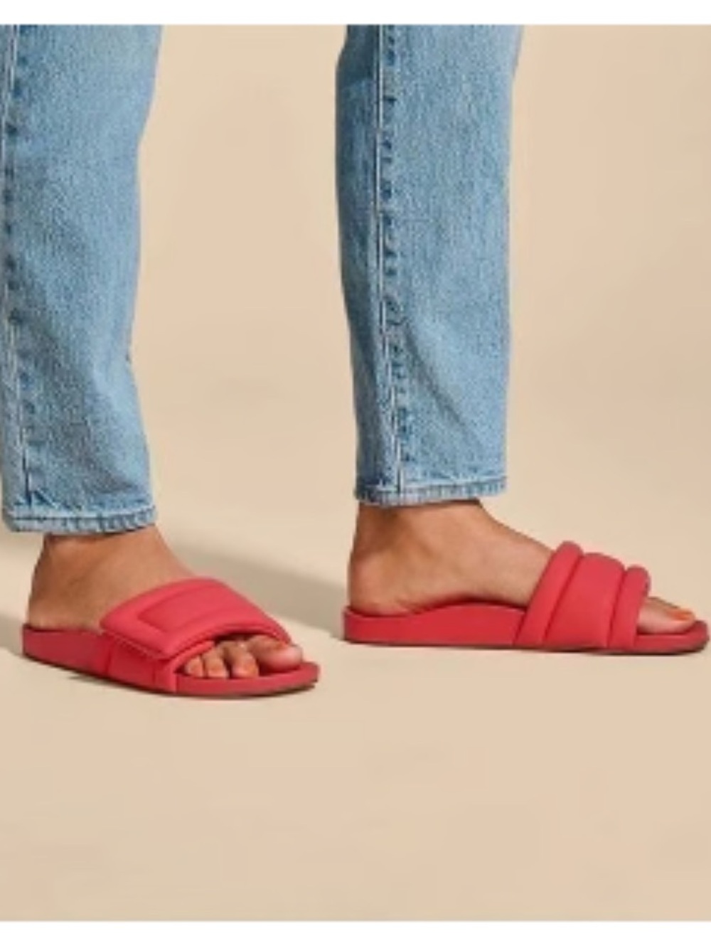 OluKai Sunbeam Lehua Flower Red Padded Slide Sandals - Women, size 7